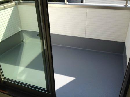 Balcony. Balcony is useful There are two places!