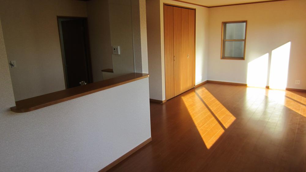 Living. Local (10 May 2013) Shooting