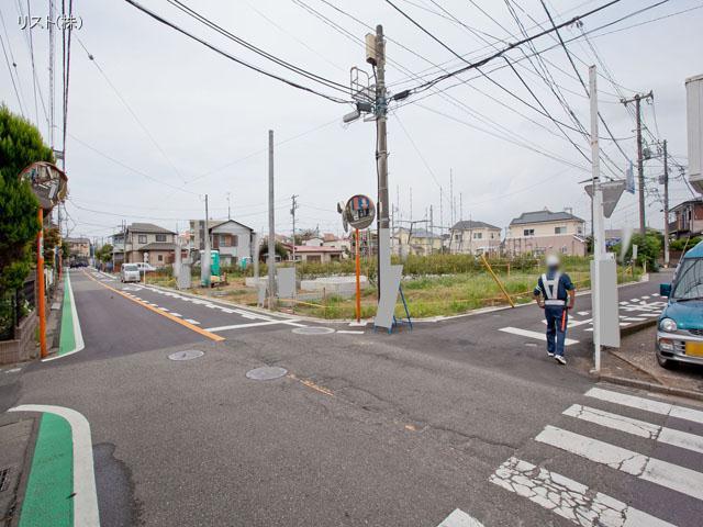 Local photos, including front road