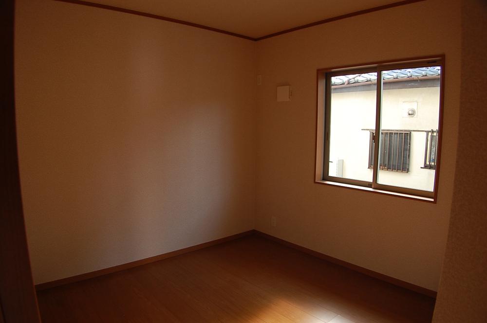 Non-living room. Local (10 May 2013) Shooting