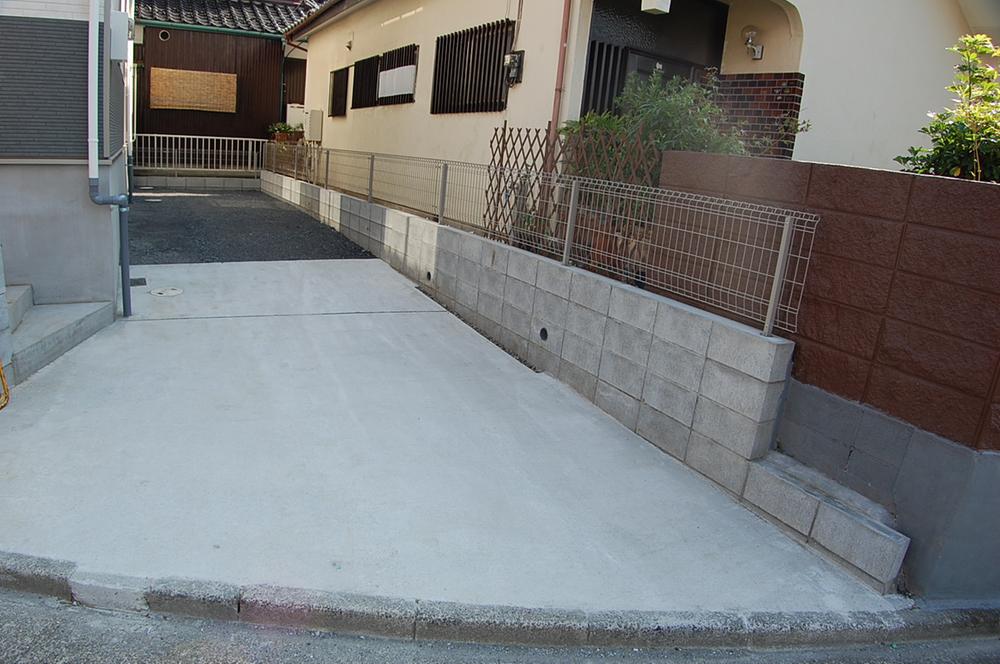 Parking lot. Local (10 May 2013) Shooting