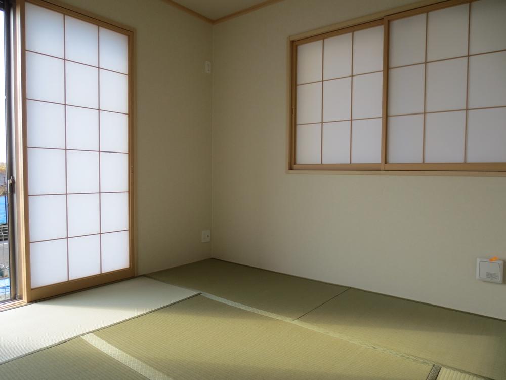 Non-living room. Indoor (11 May 2013) Shooting