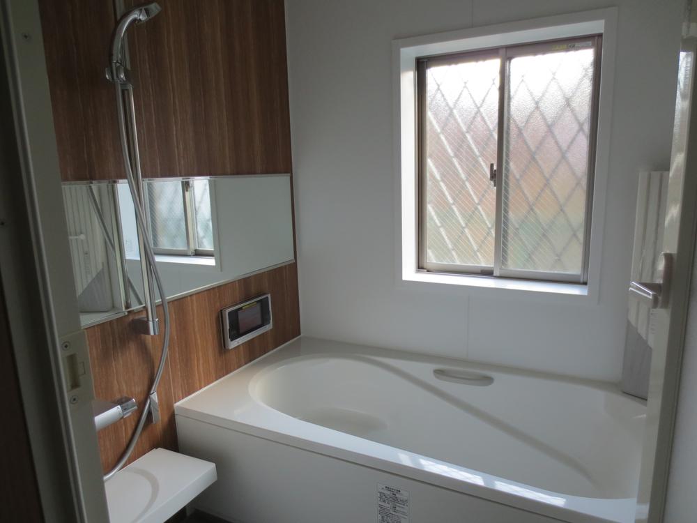 Bathroom. Indoor (12 May 2013) Shooting