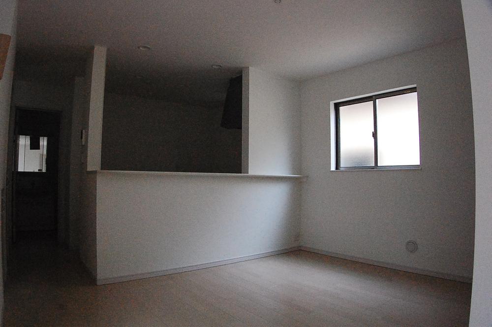 Living. Local (10 May 2013) Shooting