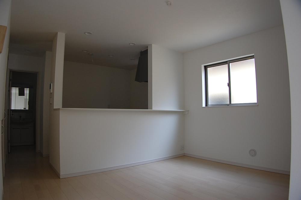 Living. Local (10 May 2013) Shooting