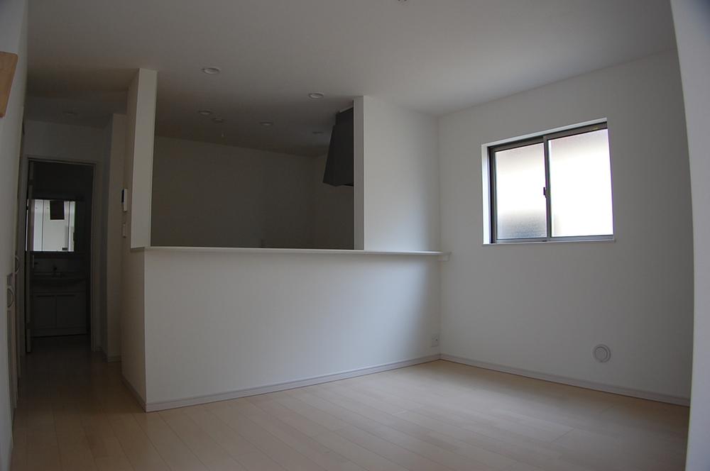 Living. Local (10 May 2013) Shooting