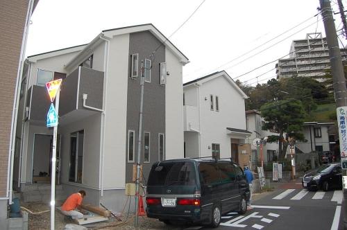 Local photos, including front road. Local (10 May 2013) Shooting