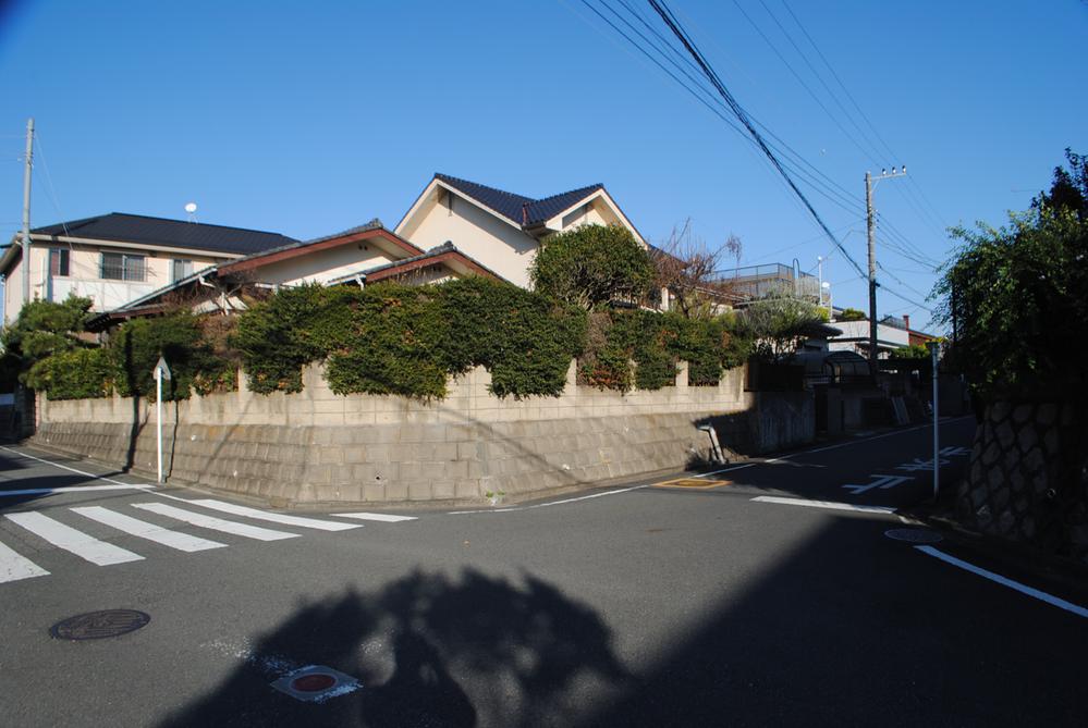 Local appearance photo. Local (12 May 2013) shooting architecture planned site