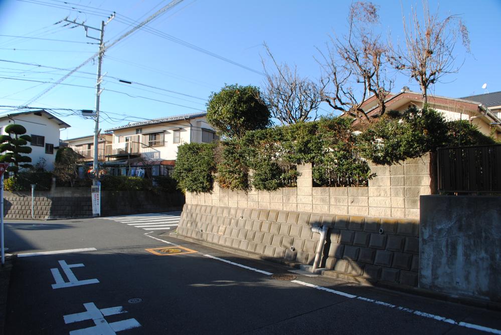 Local appearance photo. Local (12 May 2013) Shooting Construction planned site