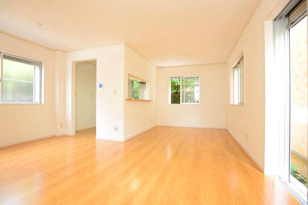 Living. Windows are many expressive living