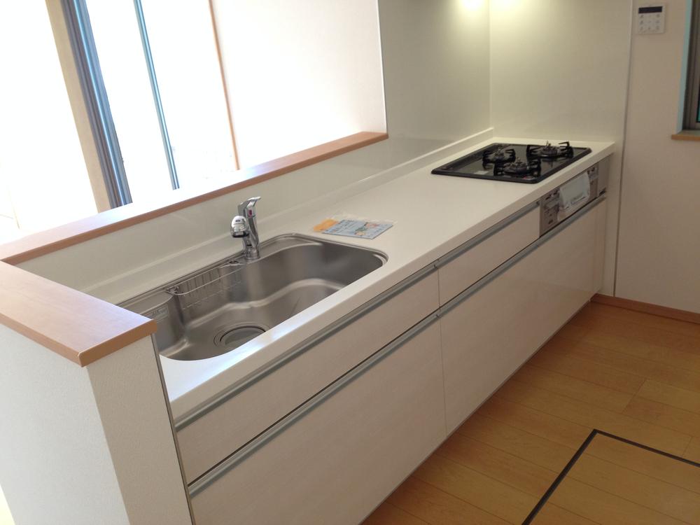 Kitchen. Local (12 May 2013) Shooting