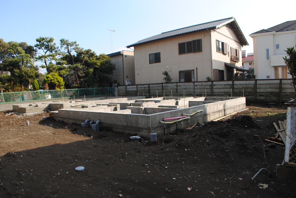 Local appearance photo. Local (12 May 2013) Shooting