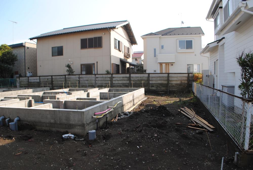 Local appearance photo. Local (12 May 2013) Shooting