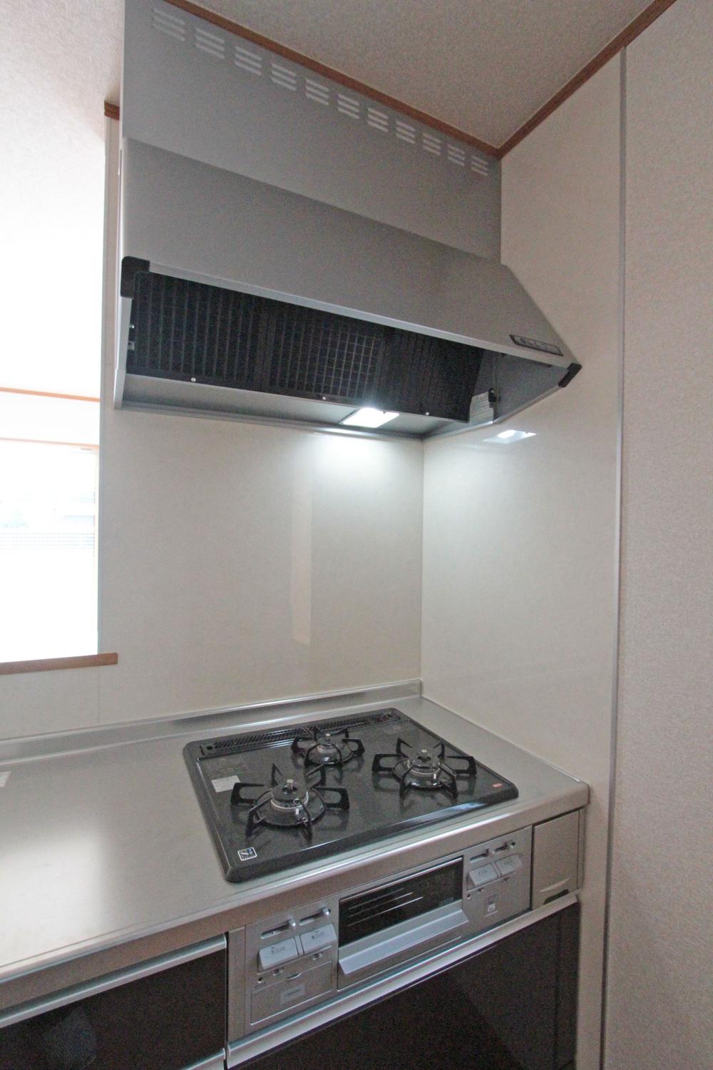 Same specifications photo (kitchen). Interior construction results