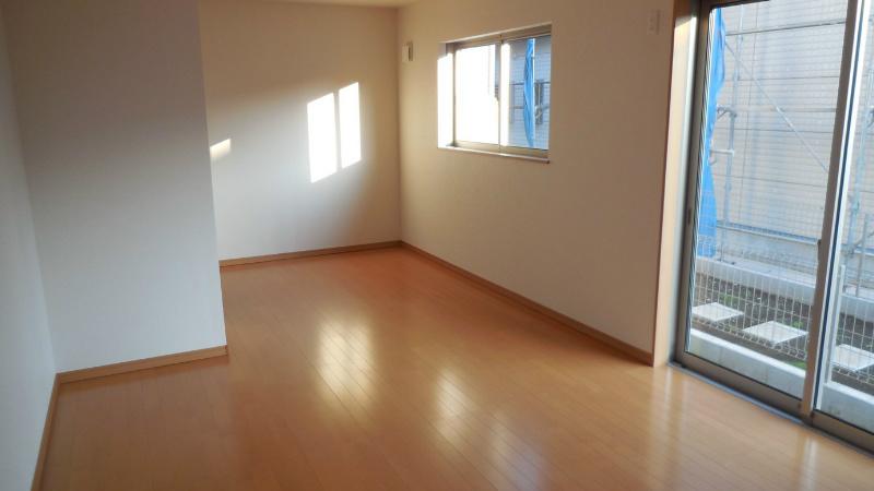 Same specifications photos (living)