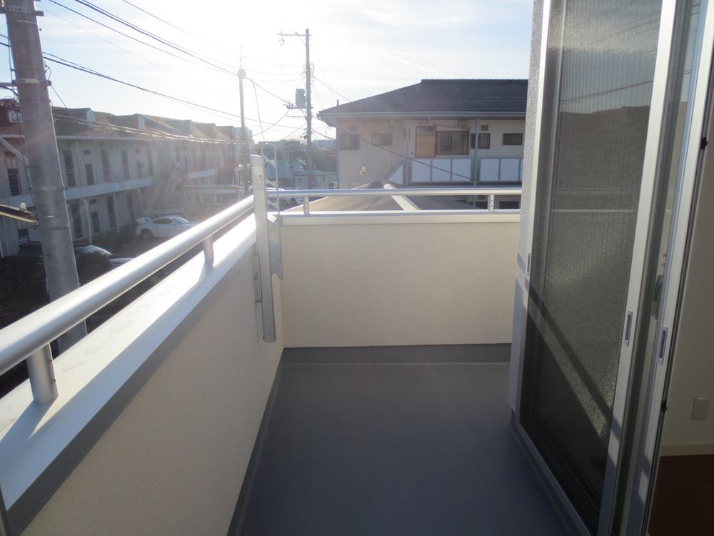 Balcony. L-shaped balcony ☆