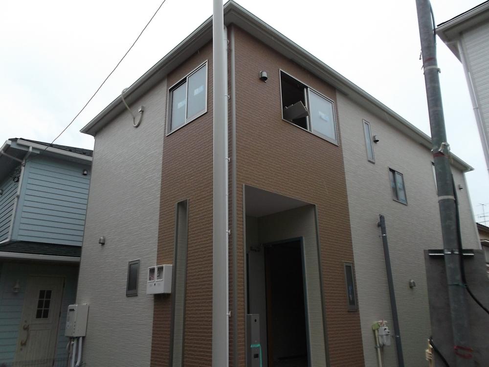 Local appearance photo. Local (11 May 2013) shooting 1 Building