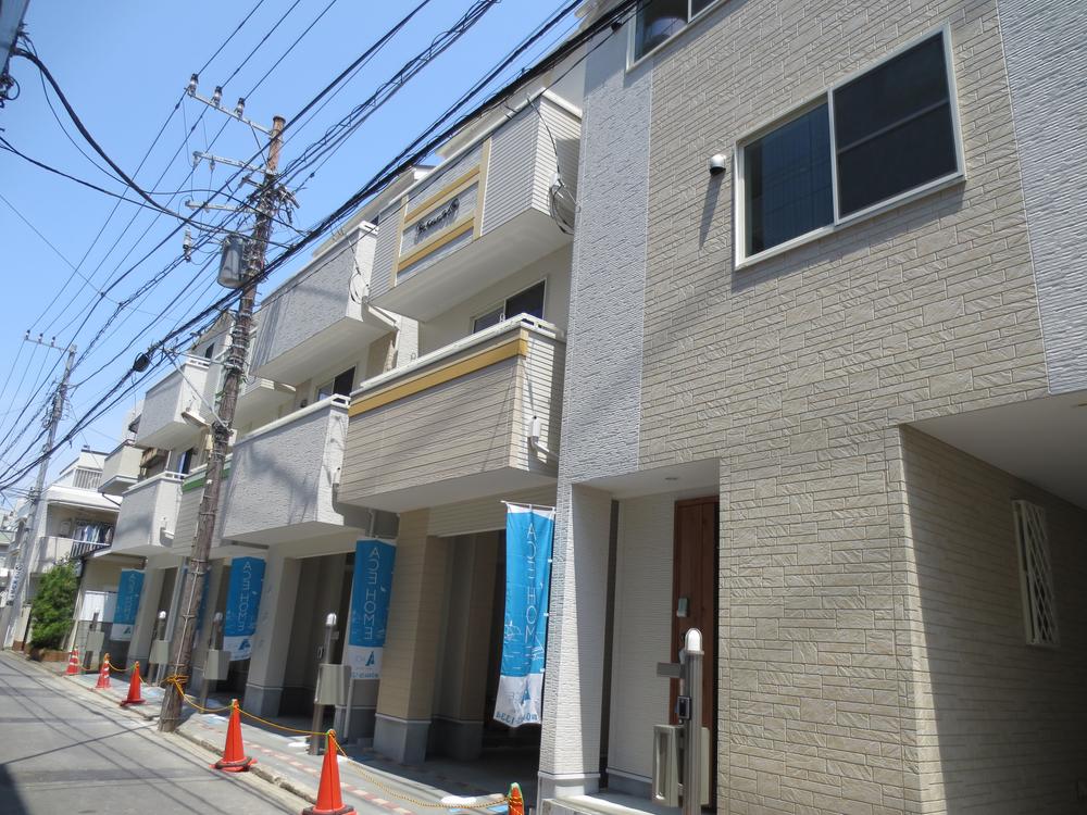 Local appearance photo. Local (May 2013) Shooting