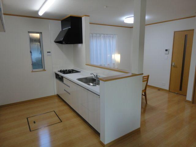 Same specifications photo (kitchen)