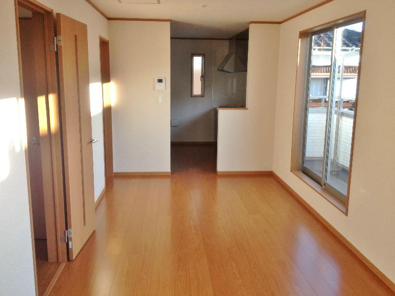 Living. 15 Pledge and spacious living!