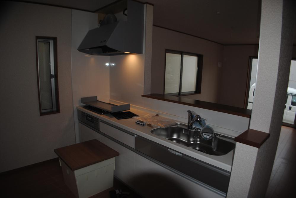 Kitchen. Local (11 May 2013) Shooting