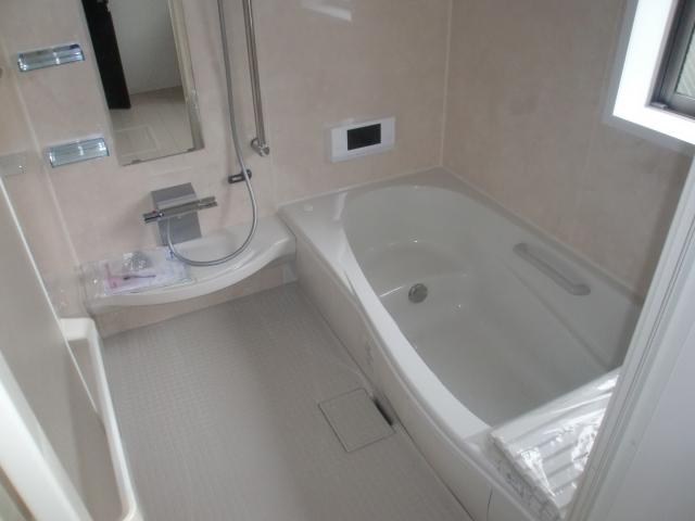 Bathroom. Indoor (July 2013) Shooting