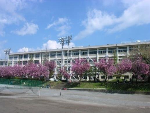 Junior high school. 1400m to your findings junior high school