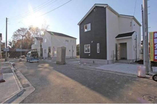 Local photos, including front road