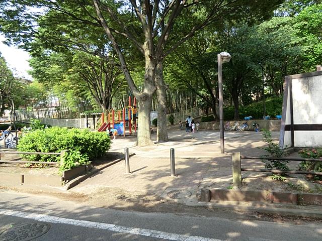 park. 1106m to Engyo park