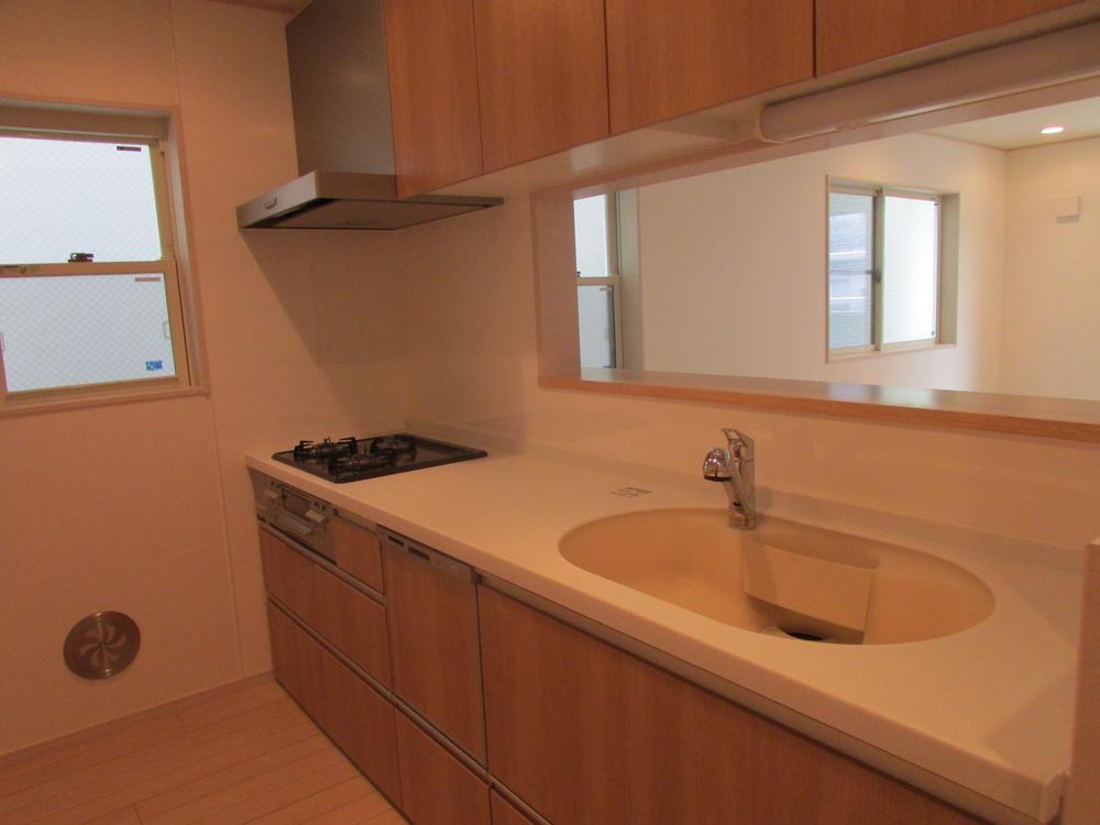 Kitchen. Room (August 2013) Shooting