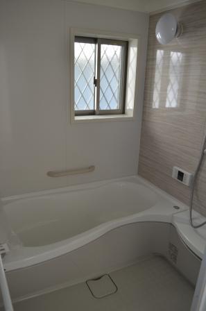 Bathroom. Local (November 29, 2013) Shooting