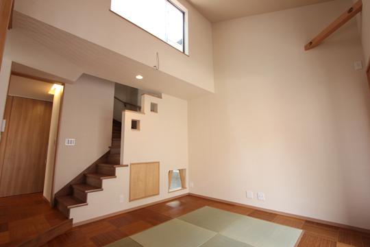 Other building plan example. Our construction example in which a tatami mat in the living room