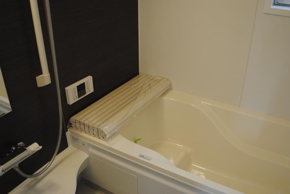 Bathroom. Indoor (March 2013) Shooting