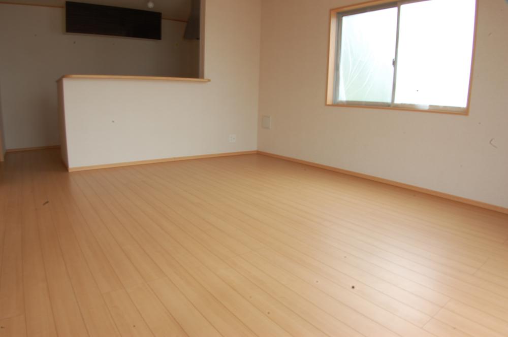 Living. Local (10 May 2013) Shooting