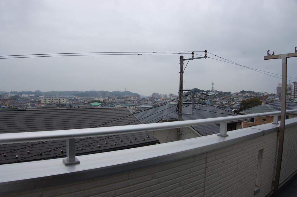 Local appearance photo. Indoor (10 May 2013) Shooting