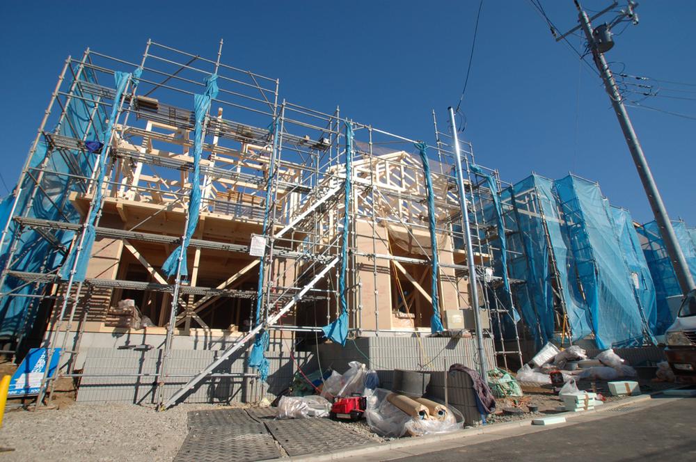 Local appearance photo. Because it is a property facing south road per day is good! 2013 / 12 / 14 shooting