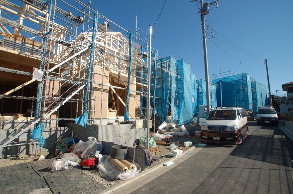 Local photos, including front road. 2013 / 12 / 14 shooting