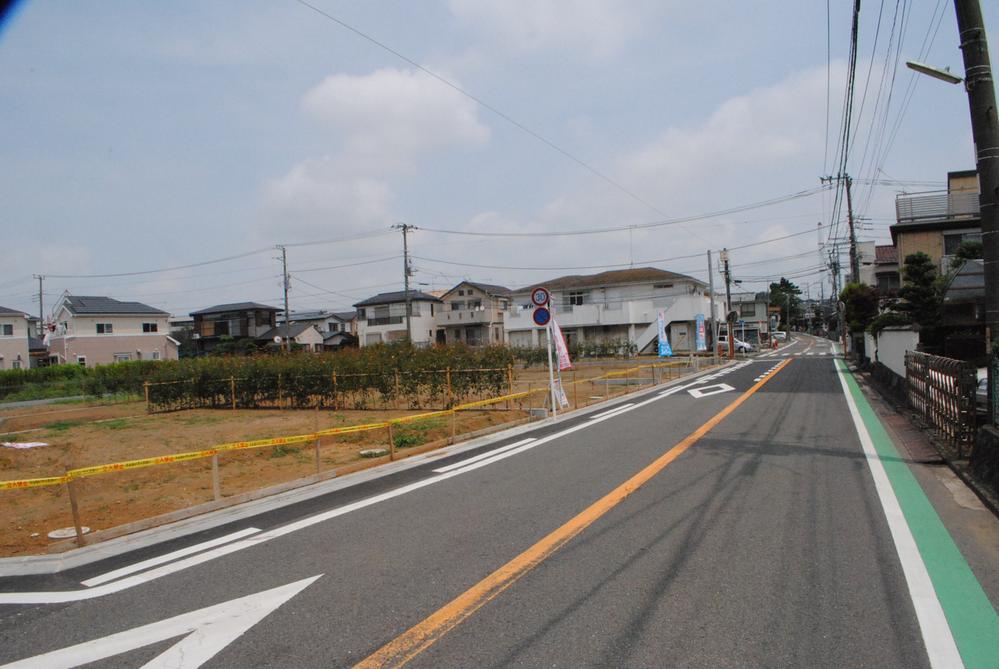 Local photos, including front road. Local (July 2013) Shooting