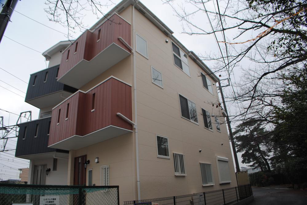 Local appearance photo. Local (12 May 2013) Shooting