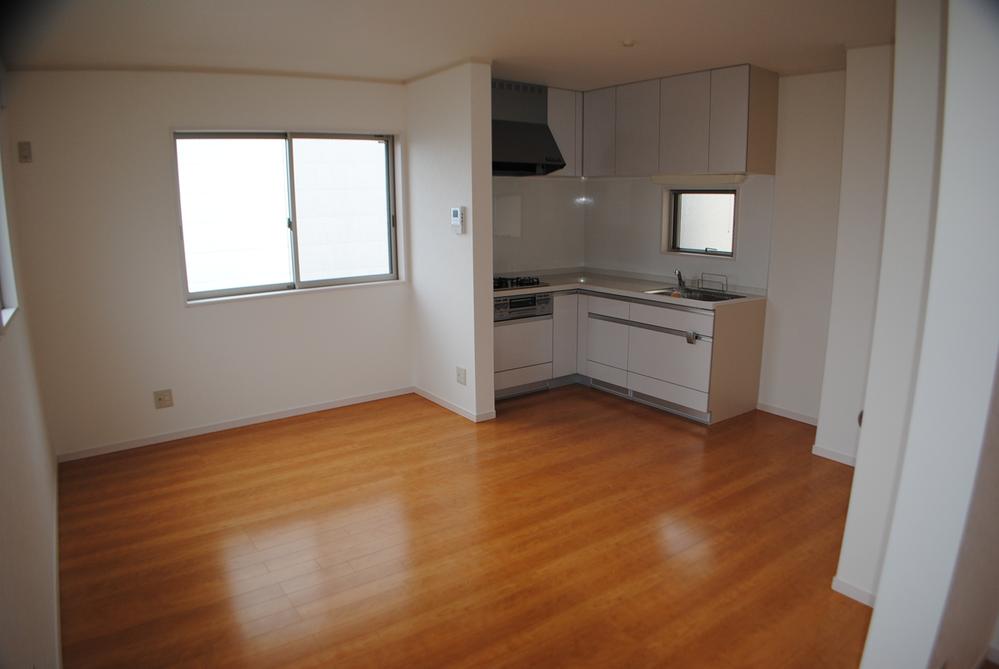 Living. Indoor (12 May 2013) Shooting