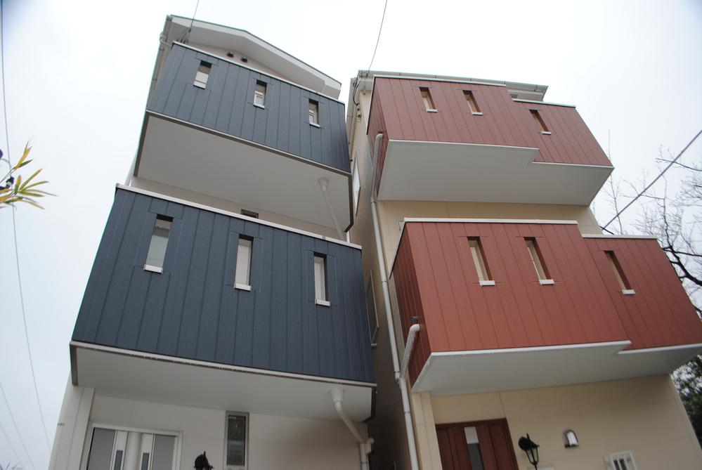 Local appearance photo. Local (12 May 2013) Shooting