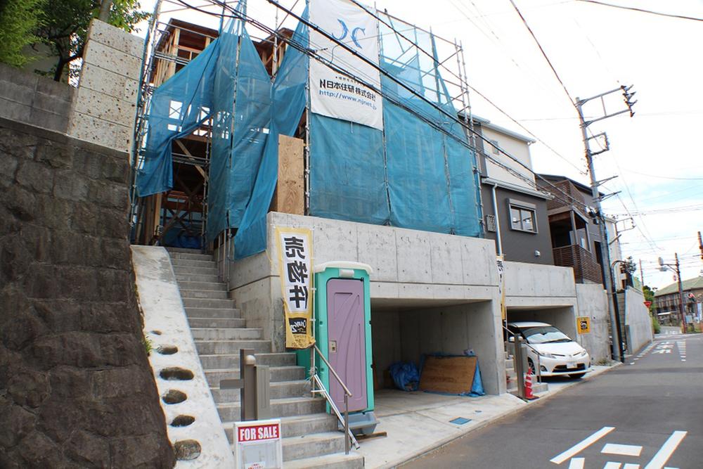 Local photos, including front road. Local (June 2013) Shooting