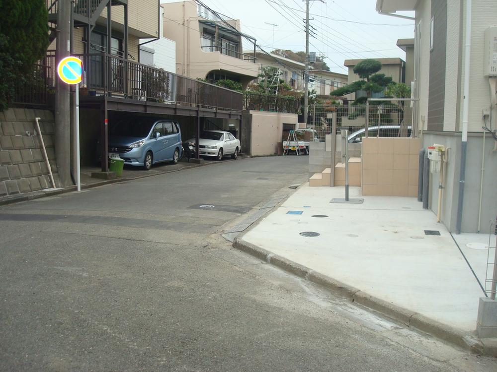 Local photos, including front road. Local (11 May 2013) Shooting