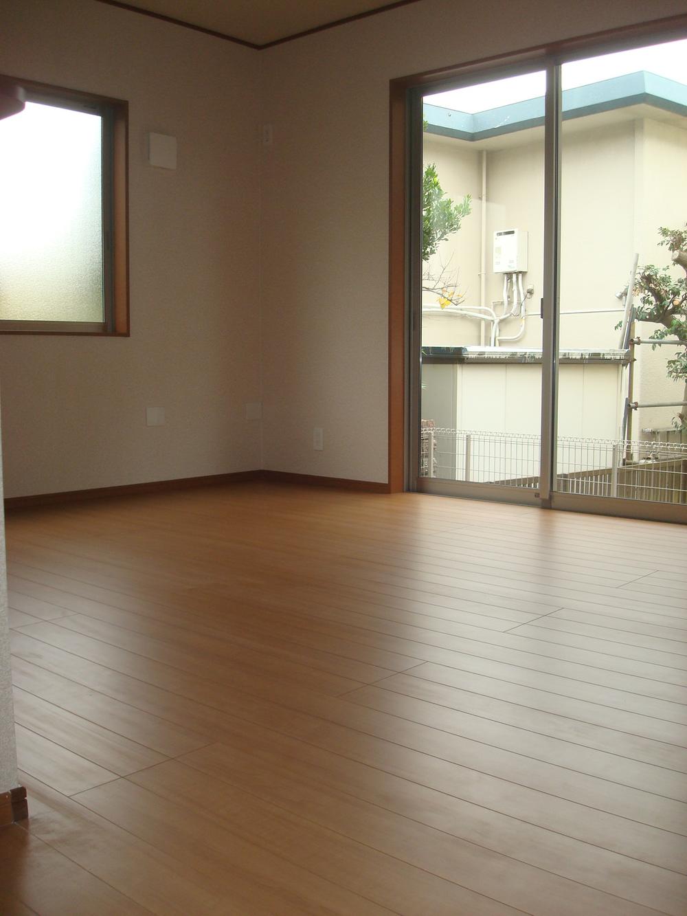 Living. Building 2 (November 2013) Shooting