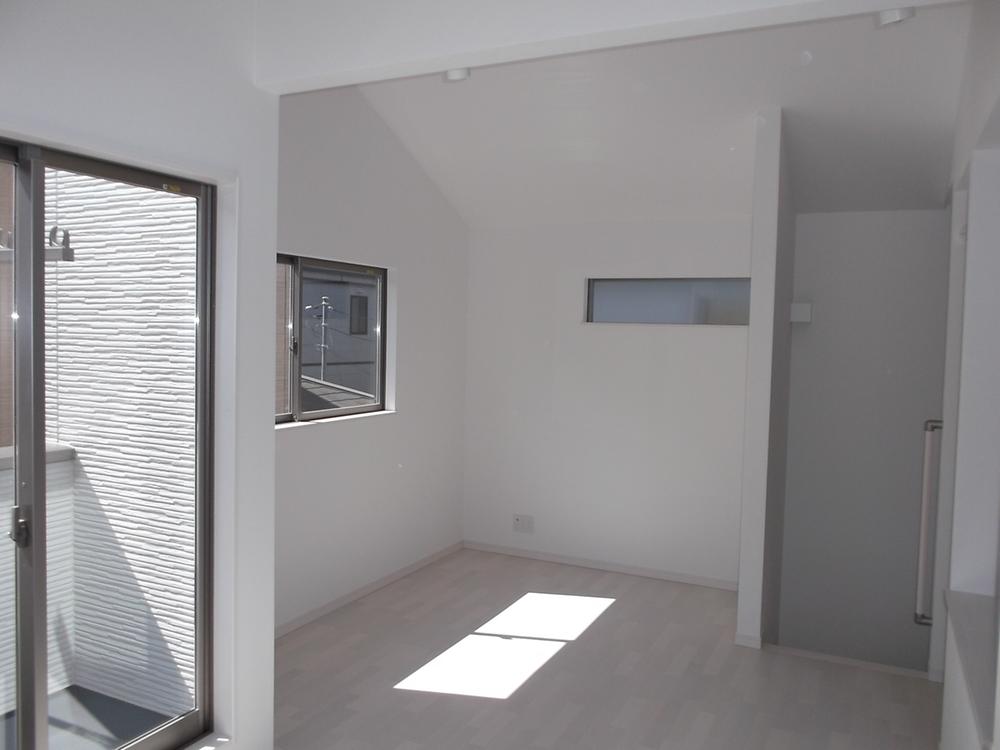 Non-living room. Indoor (September 2013) Shooting