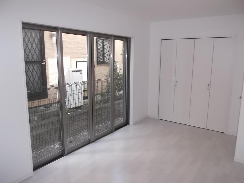 Non-living room. Indoor (September 2013) Shooting