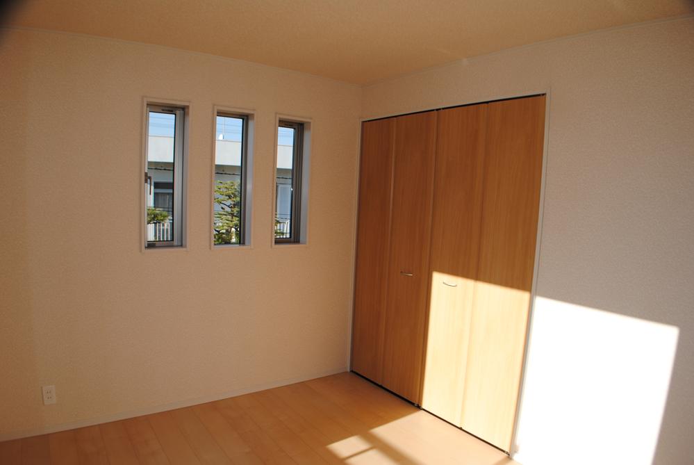 Non-living room. Indoor (11 May 2013) Shooting