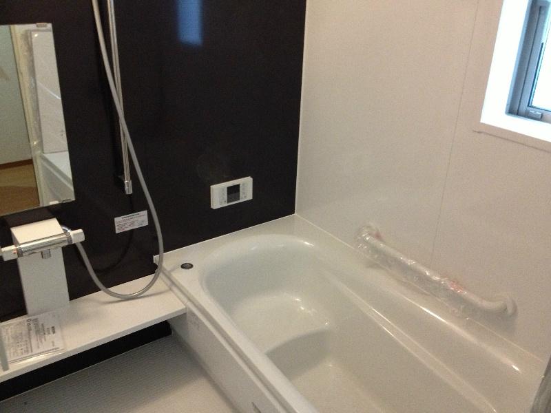 Bathroom. There is also a window, Bright Bathing!