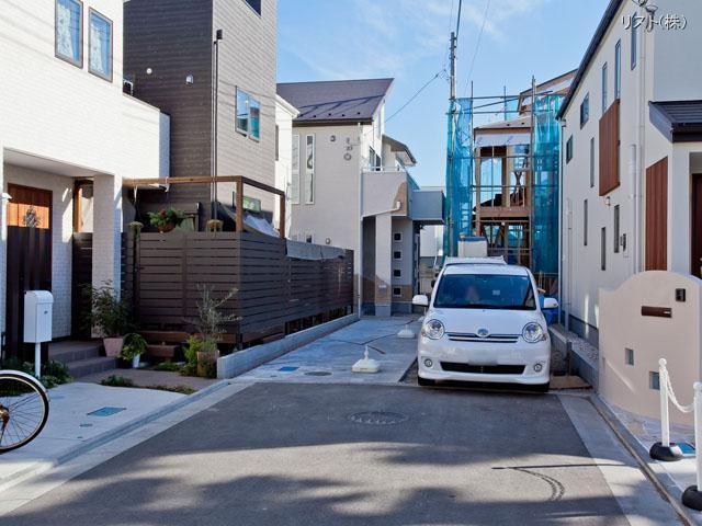 Local photos, including front road