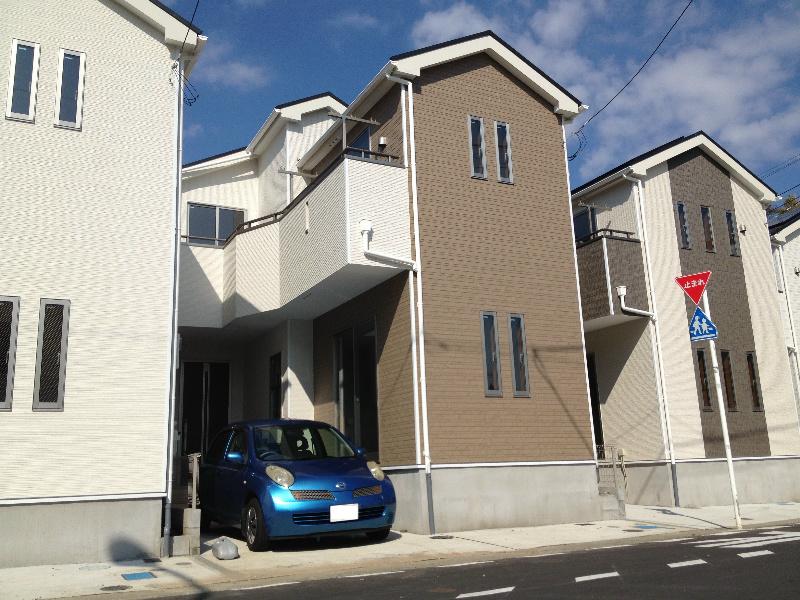 Local appearance photo. Good day in the southeast direction!